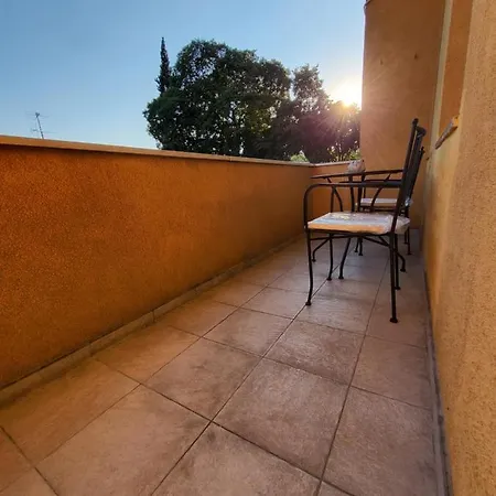 Lejlighed With Free Parking And Large Balcony