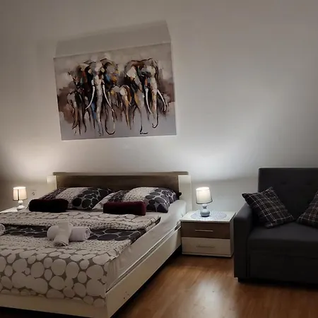 With Free Parking And Large Balcony Rijeka