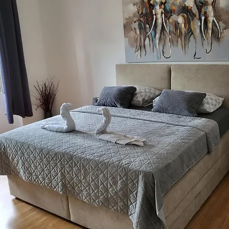 Apartman With Free Parking And Large Balcony Rijeka