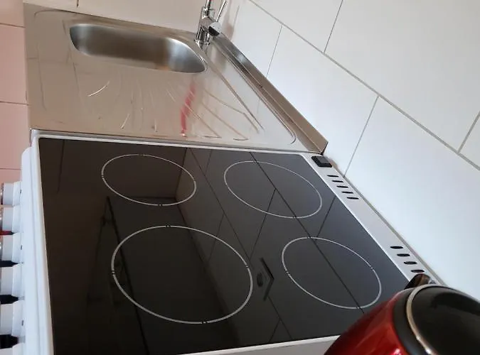 With Free Parking And Large Balcony *